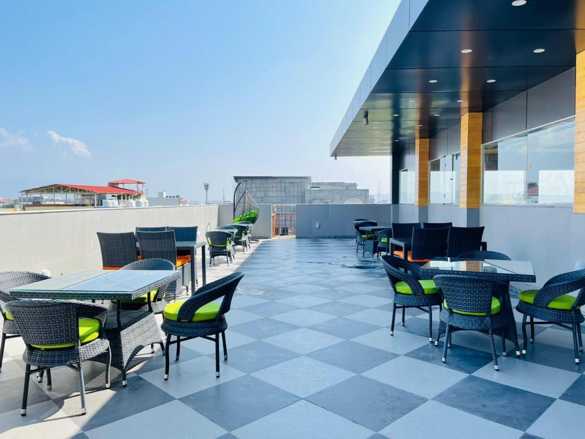 Zip By Spree Hotels Grand Legacy Prime Dehradun Dış mekan fotoğraf
